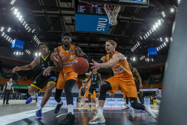 王雅繁过人 王雅繁过人