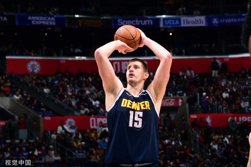 足球运动员 足球运动员