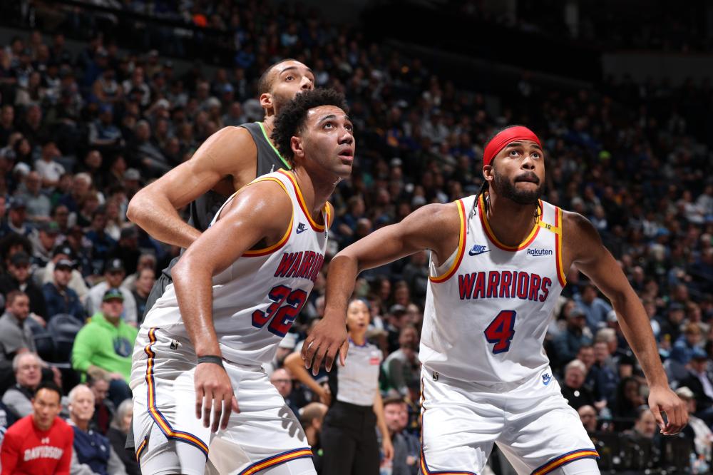 改回四后卫 改回四后卫